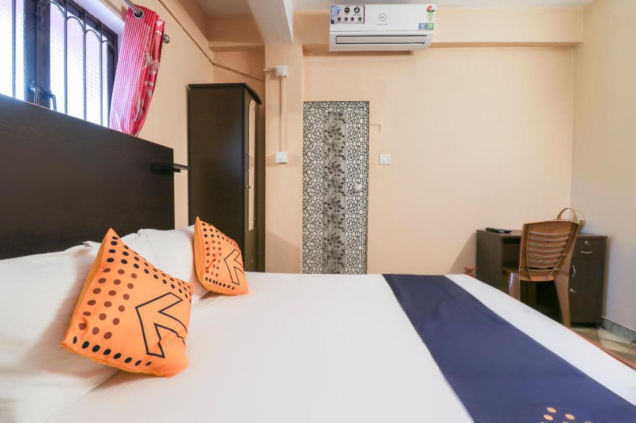 Hotel Spot On 26688 Jacob'S Residency à Narakal Extérieur photo